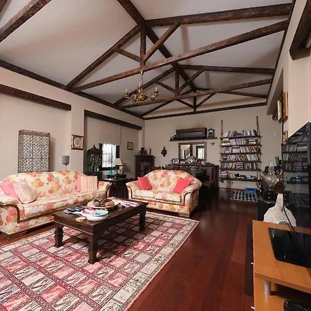 Bed & Breakfast 3 Oda Cunda Butik Otel