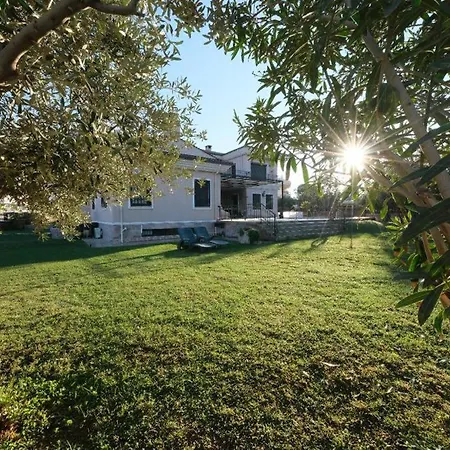 Bed & Breakfast 3 Oda Cunda Butik Otel Ayvalı